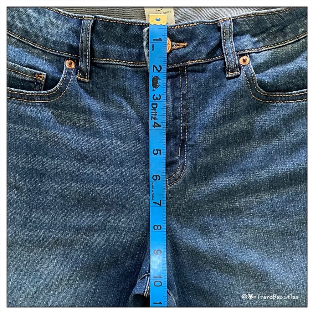 Versatile Happily Grey Flare Dark Wash Blue Jeans - Picture 10 of 13